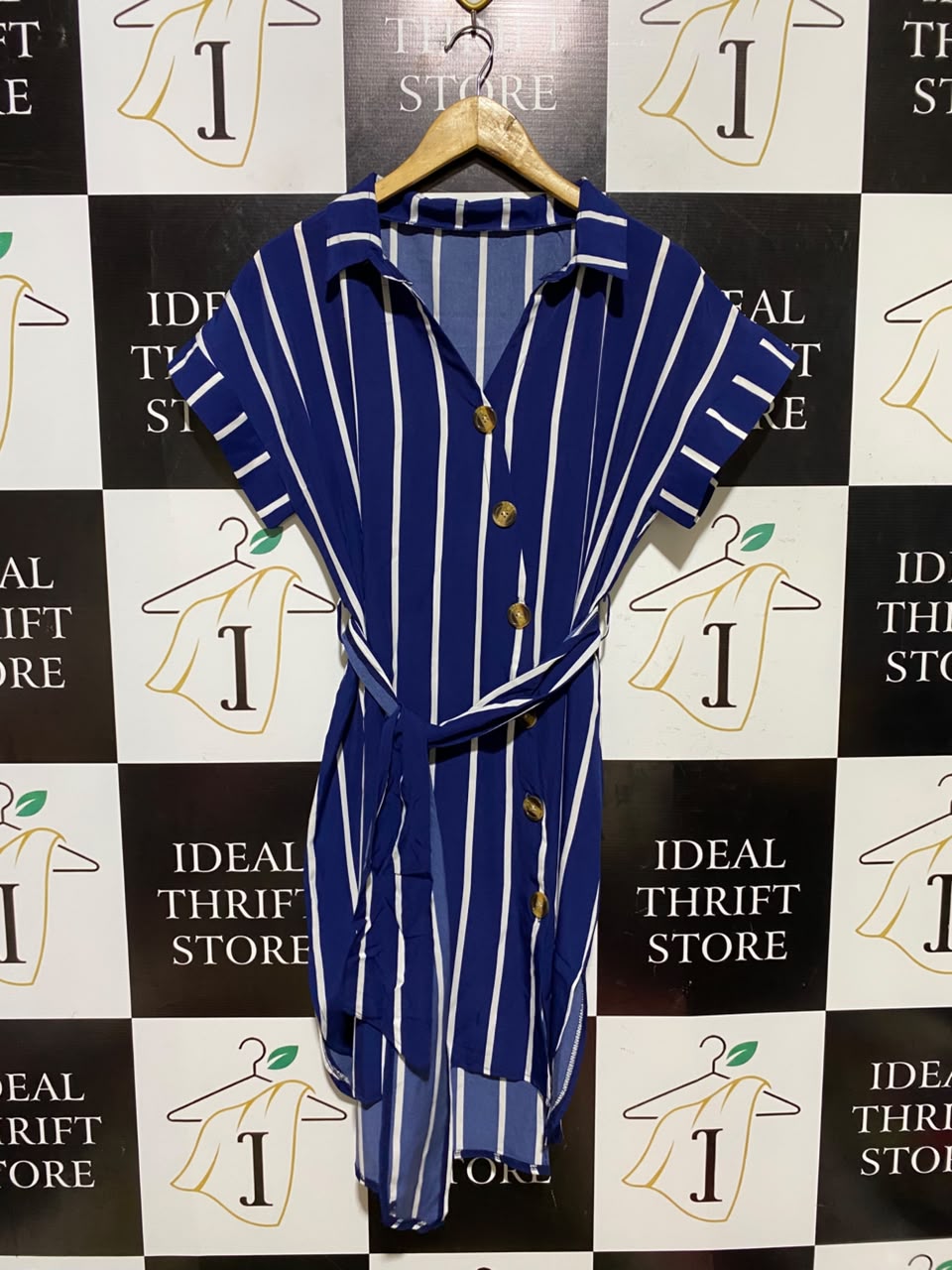 |XL| BUST 22| A6| ROYAL BLUE AND WHITE VERTICAL STRIPED BUTTON-FRONT BELTED SHIRT DRESS