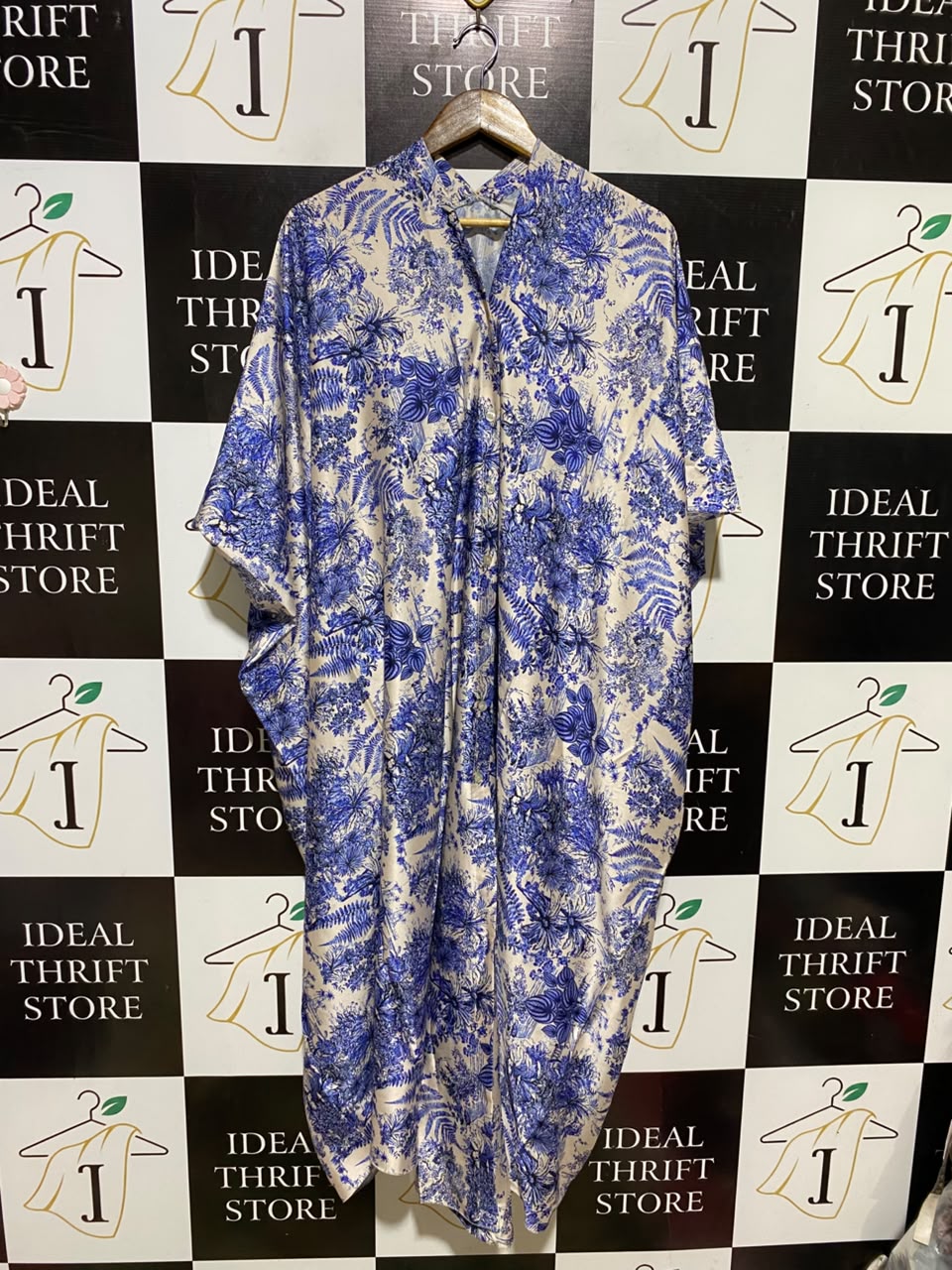 PRODOTTO |M| BUST FREE| A6| ROYAL BLUE AND CREAM TOILE DE JOUY FLORAL KAFTAN MAXI DRESS
