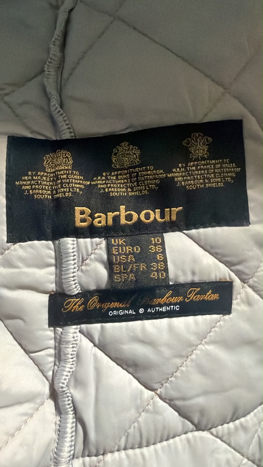 BARBOUR |S| BUST 19| A7| DIAMOND QUILTED JACKET WITH CONTRAST CORDUROY COLLAR