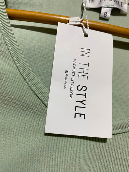 IN THE STYLE |S| BUST 15| A8| SAGE GREEN LONG SLEEVE V-NECK RIBBED CROP TOP
