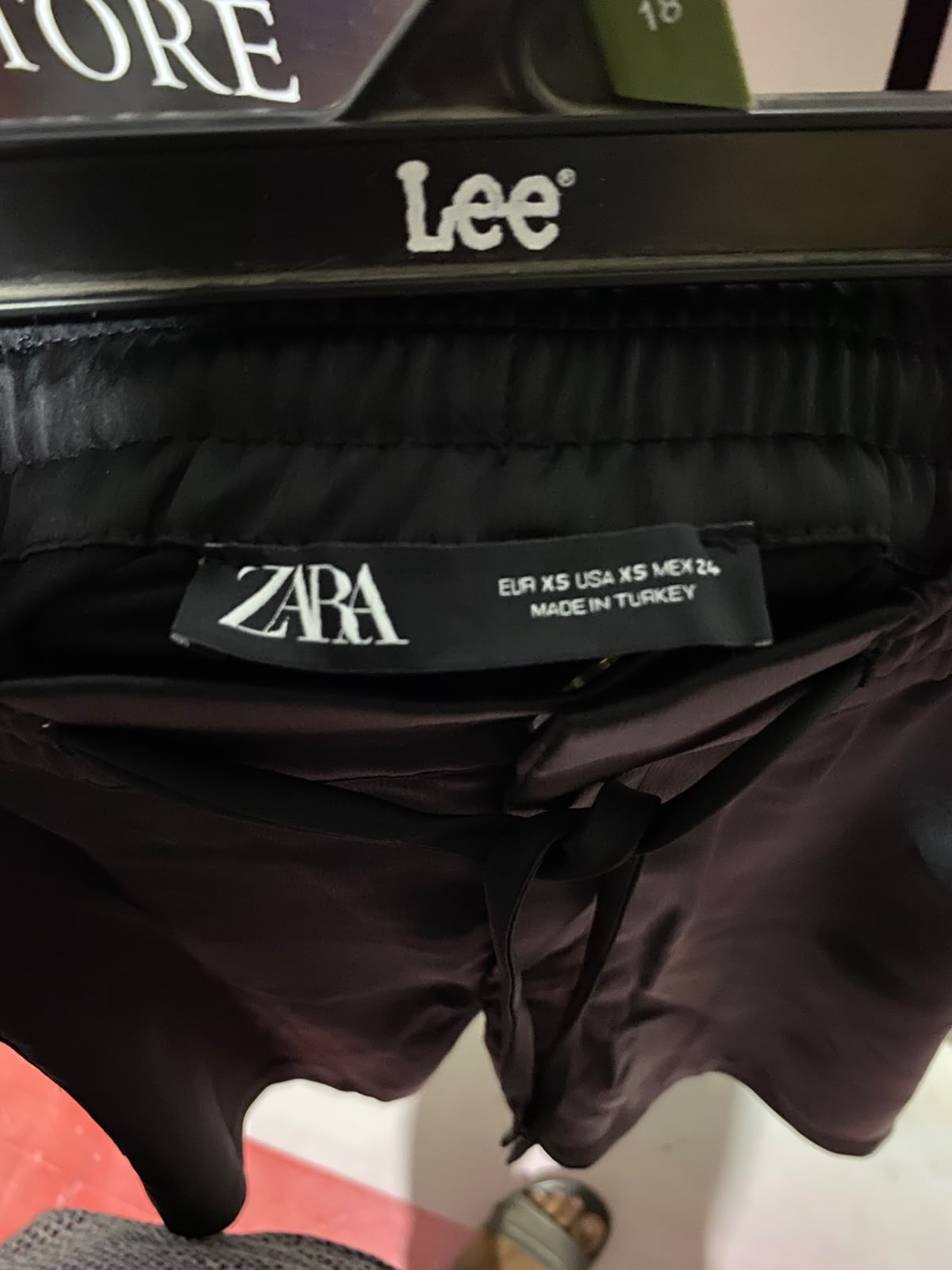 ZARA |XS| WAIST 28| A8| BLACK SATIN CARGO SHORTS WITH DRAWSTRING WAIST
