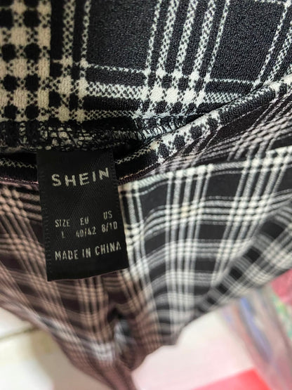 SHEIN |L| WAIST 28| A8| BLACK AND WHITE PLAID FLARED HIGH-WAIST LEGGINGS
