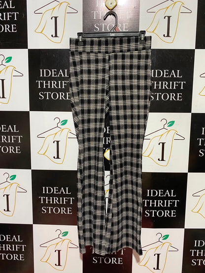 SHEIN |L| WAIST 28| A8| BLACK AND WHITE PLAID FLARED HIGH-WAIST LEGGINGS