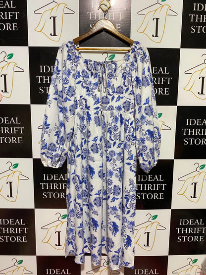 SHEIN |M| BUST 17| A8| BLUE AND WHITE FLORAL PRINT LONG SLEEVE MAXI DRESS