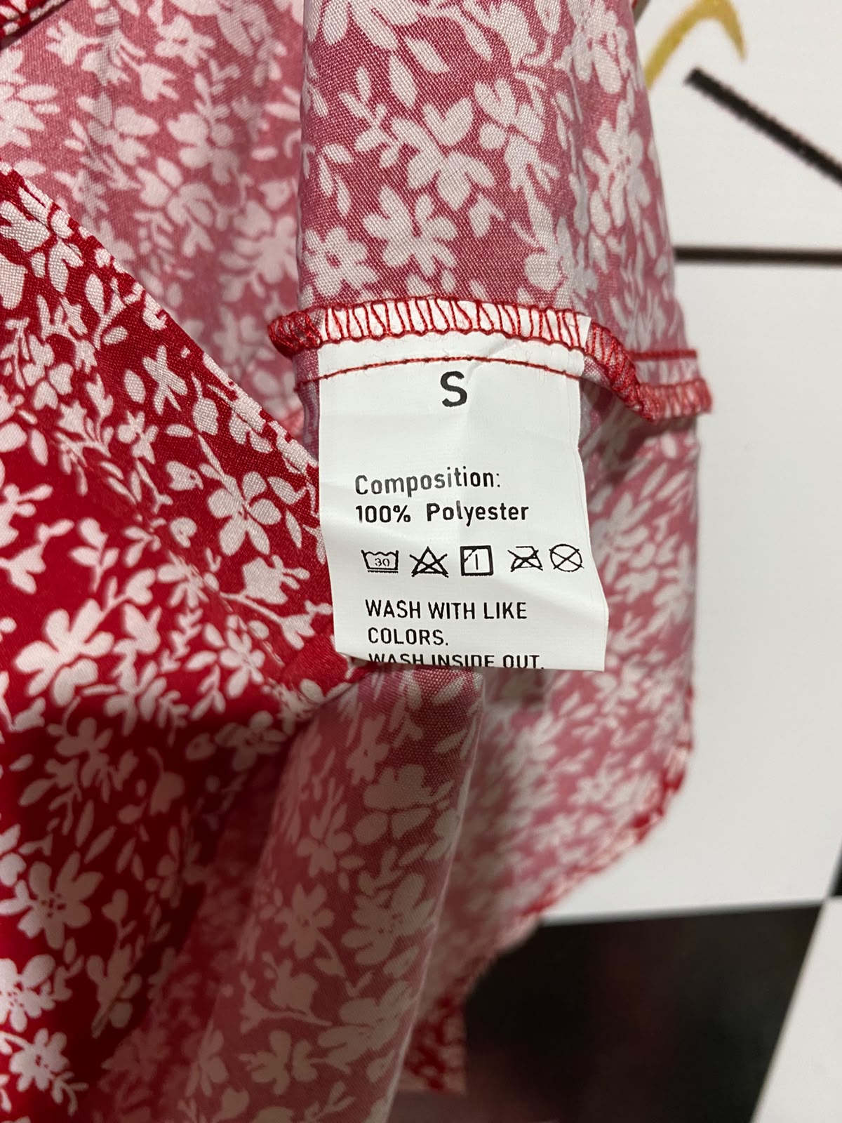 |S| BUST 16| A8| RED AND WHITE FLORAL PRINT SLEEVE-TIE MINI DRESS
