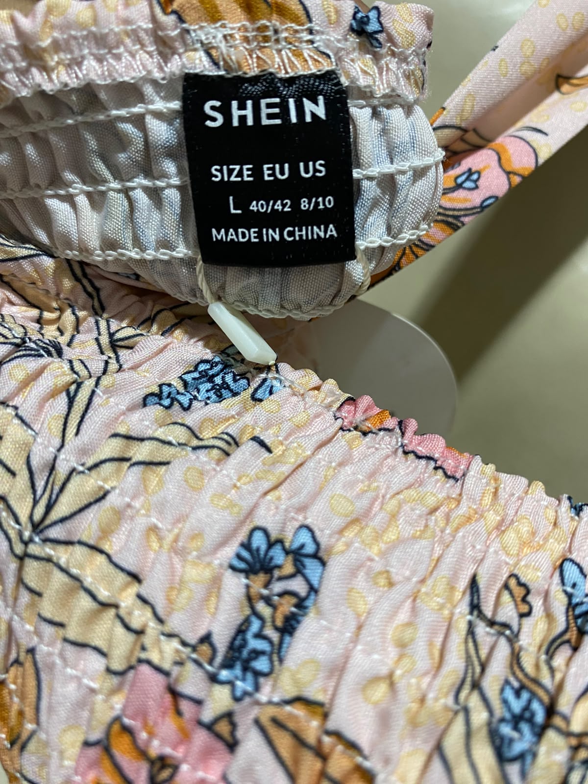 SHEIN VCAY |M| BUST 17| A8| BLUSH PINK FLORAL FRONT-TIE CAMI CROP TOP