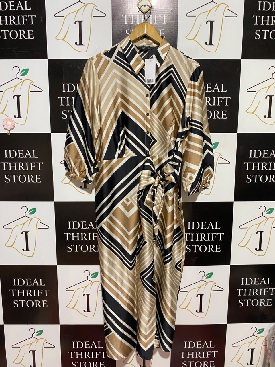 F&F |L| BUST 21| A8| GEOMETRIC PRINT SATIN WAIST-TIE SHIRT DRESS