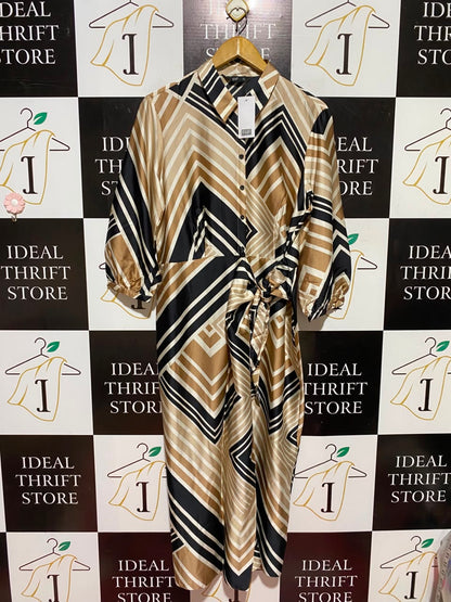 F&F |L| BUST 21| A8| GEOMETRIC PRINT SATIN WAIST-TIE SHIRT DRESS