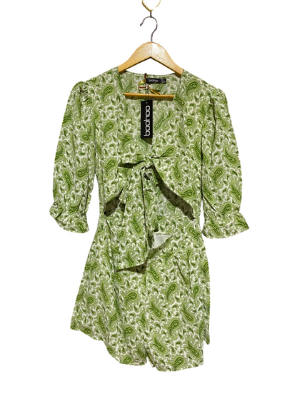 BOOHOO |S| BUST 16| A9| PAISLEY PRINT FRONT-TIE CUTOUT ROMPER - OLIVE GREEN & IVORY