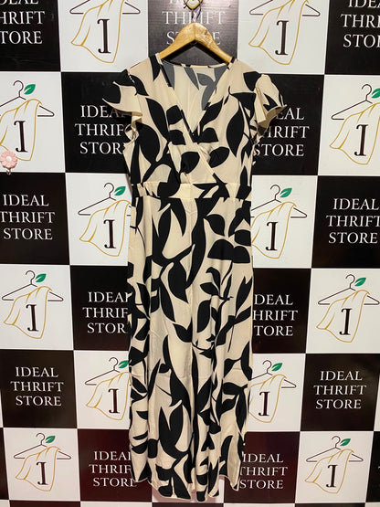 SHEIN |L| BUST 18| A9| MONOCHROME LEAF PRINT WRAP MAXI DRESS - BLACK & CREAM