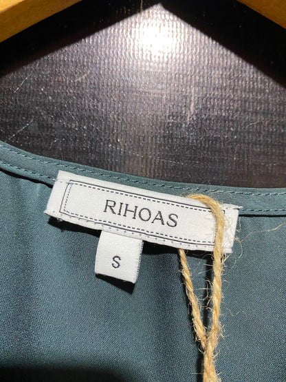 RIHOAS |S| BUST FREE| A9| SATIN V-NECK SHORT SLEEVE MAXI DRESS - EMERALD GREEN