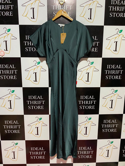 RIHOAS |S| BUST FREE| A9| SATIN V-NECK SHORT SLEEVE MAXI DRESS - EMERALD GREEN