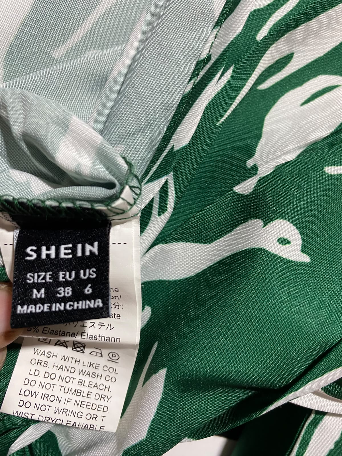SHEIN |M| BUST 17| A9| ABSTRACT PRINT WRAP LONG SLEEVE MAXI DRESS - GREEN & WHITE