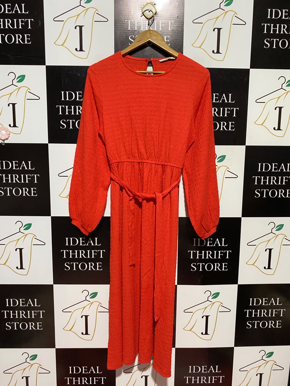 TU WOMAN |M| BUST 18| A9| TEXTURED LONG SLEEVE BELTED MAXI DRESS - VIBRANT RED