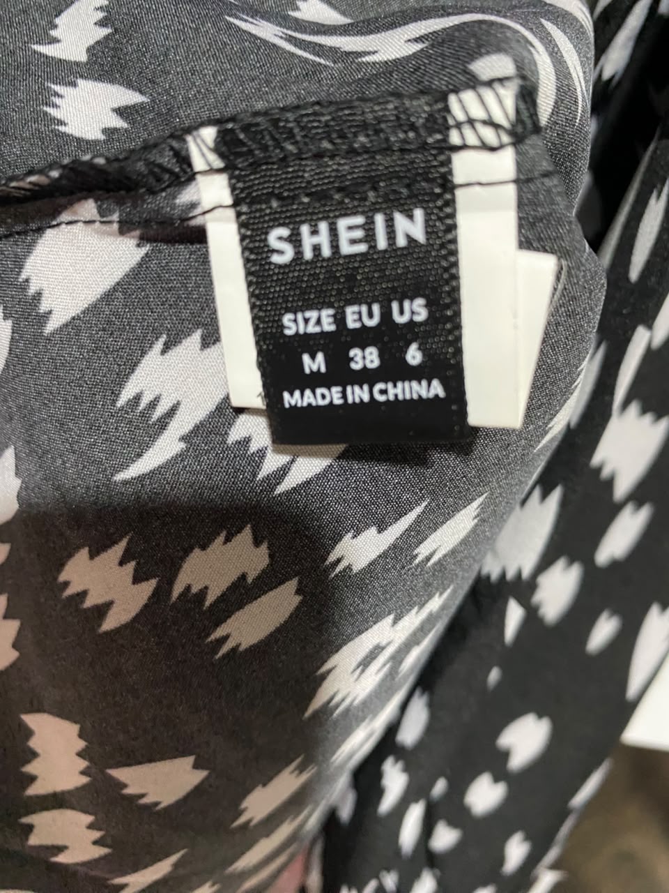 SHEIN |M| BUST 18| A9| ABSTRACT PRINT HIGH-NECK LONG SLEEVE MINI DRESS - BLACK & WHITE
