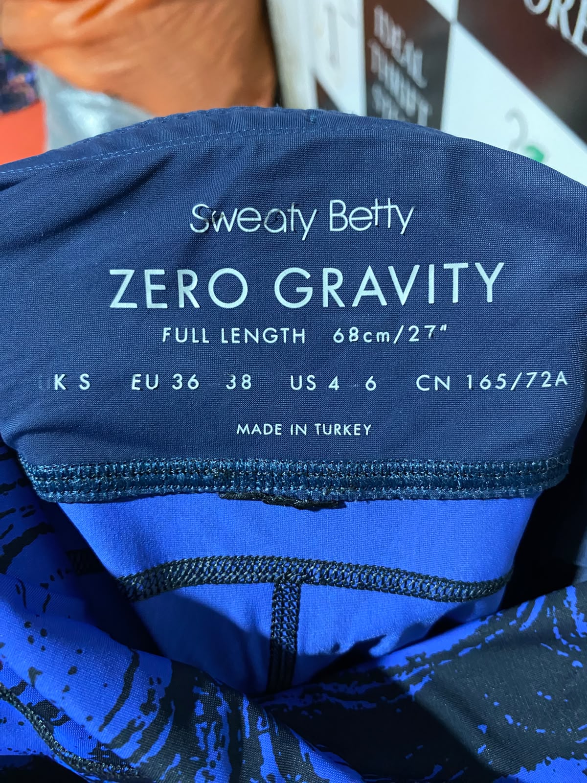 SWEATY BETTY |S| WAIST 26| A9| HIGH-WAISTED ABSTRACT MARBLE PRINT ATHLETIC LEGGINGS - ROYAL BLUE & BLACK