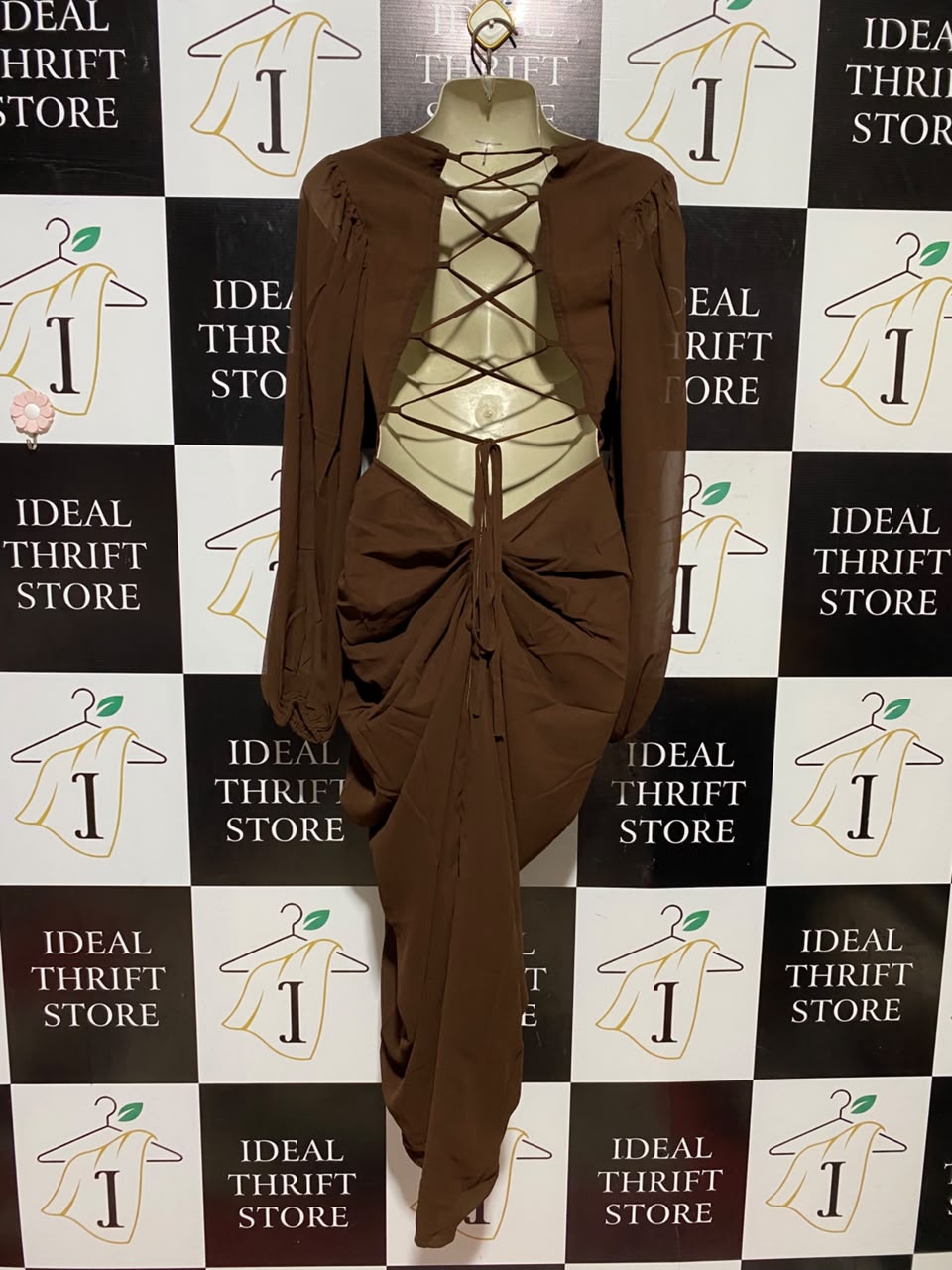 PRETTYLILLTE THING |S| BUST 15| A9| RUCHED LONG-SLEEVE DRAPED MAXI DRESS - CHOCOLATE BROWN