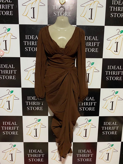 PRETTYLILLTE THING |S| BUST 15| A9| RUCHED LONG-SLEEVE DRAPED MAXI DRESS - CHOCOLATE BROWN