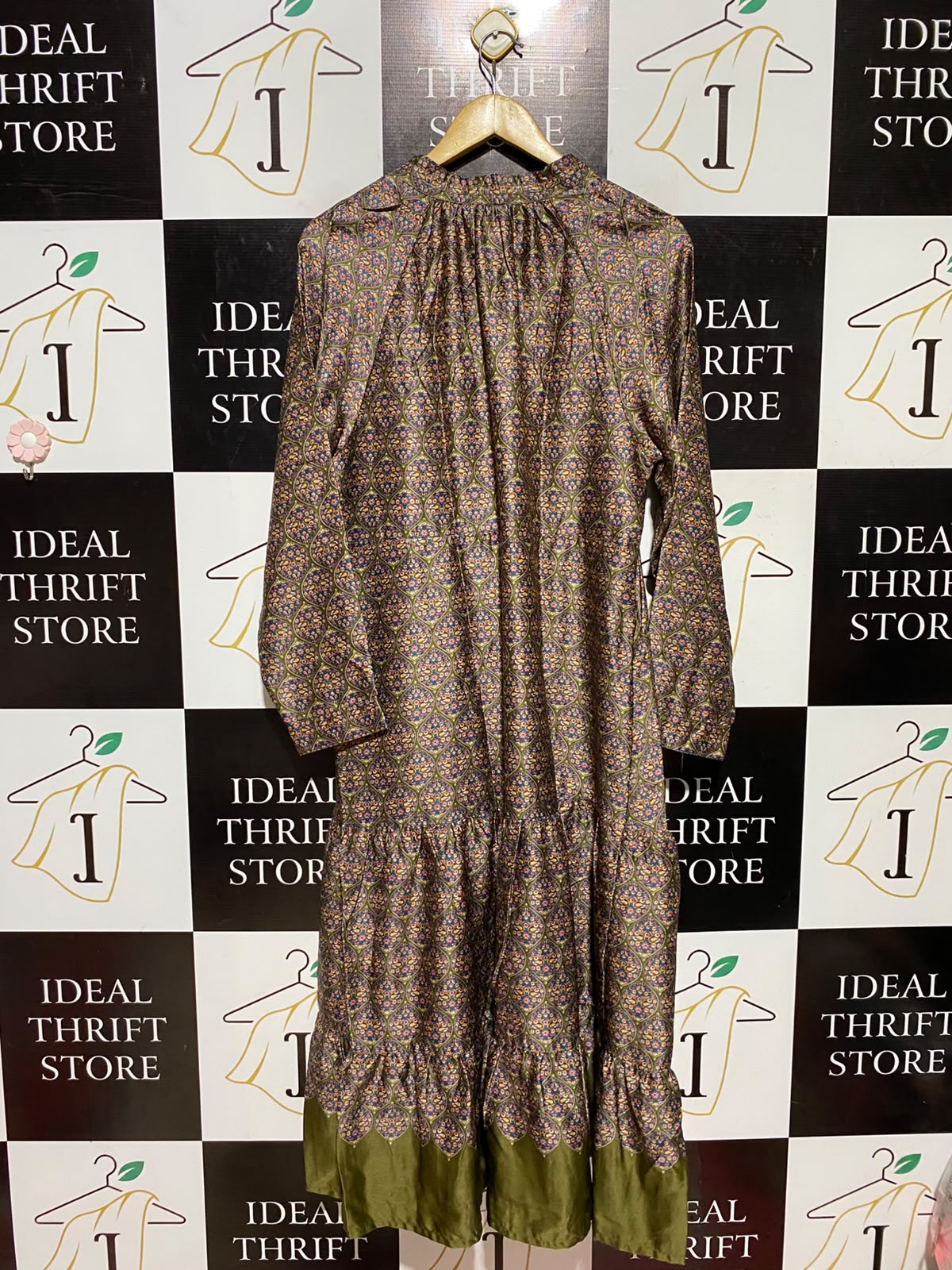 ANAMOR |L| BUST 19| A9| VINTAGE MOSAIC PRINT TIERED SATIN MAXI DRESS - OLIVE GREEN & GOLD