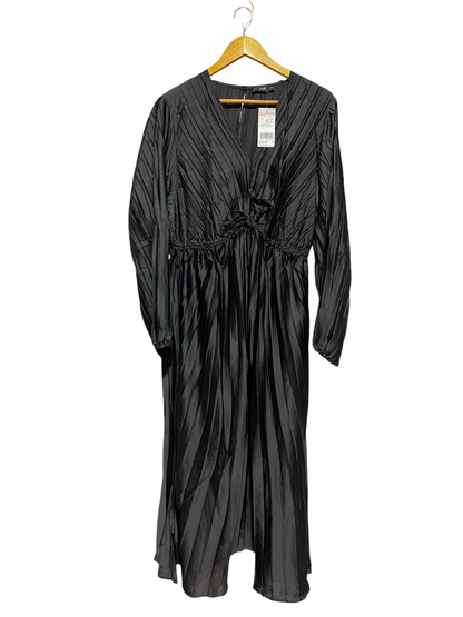 F&F |L| BUST 22| A9| PLEATED SURPLICE V-NECK LONG SLEEVE MAXI DRESS - BLACK