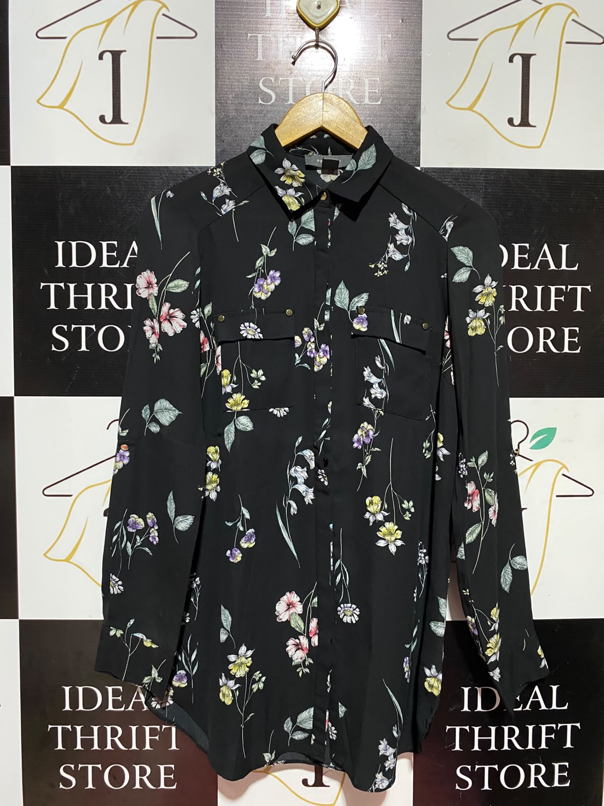 PRIMARK | M| BUST 18| A11| FLORAL PRINT LONG SLEEVE BUTTON-DOWN SHIRT - BLACK
