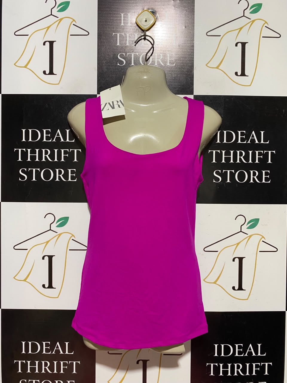 ZARA |M| BUST 16| A11| SOLID SCOOP NECK TANK TOP - HOT PINK