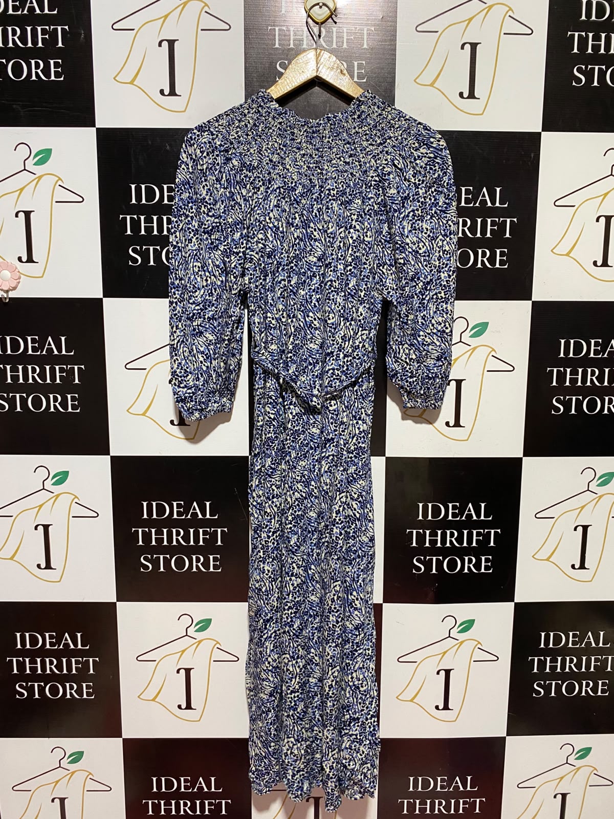 TU WOMAN |M| BUST 18| A11| FLORAL PRINT SMOCKED BUTTON-DOWN MAXI DRESS - BLUE & WHITE