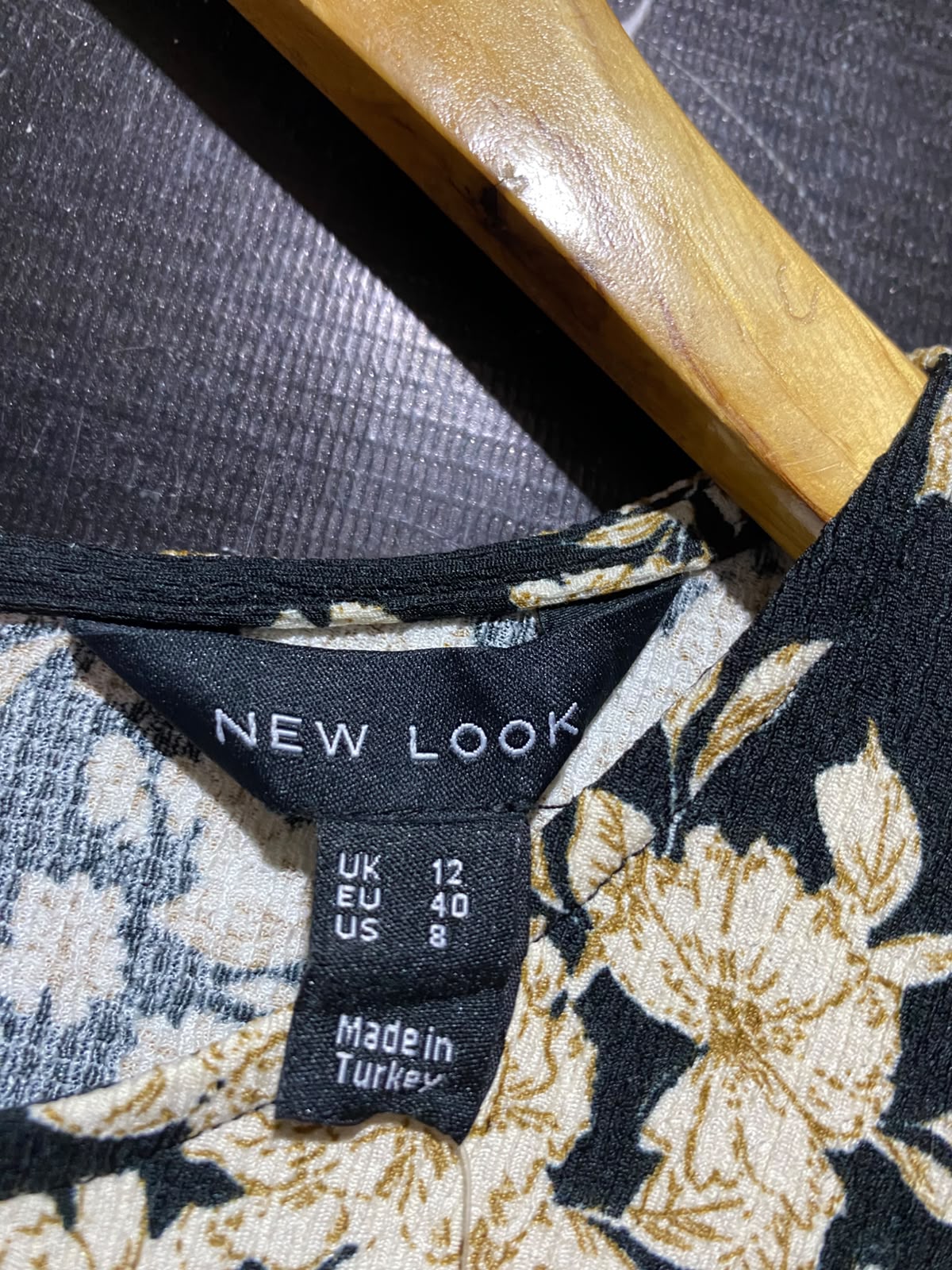NEW LOOK |M| BUST 12| A11| VINTAGE FLORAL PRINT TIE-WAIST MAXI DRESS - BLACK & GOLD