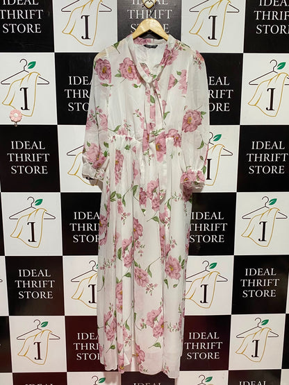 SHEIN CURVE |XL| BUST 18| A11| ROMANTIC FLORAL TIE-NECK CHIFFON MAXI DRESS - WHITE & PINK