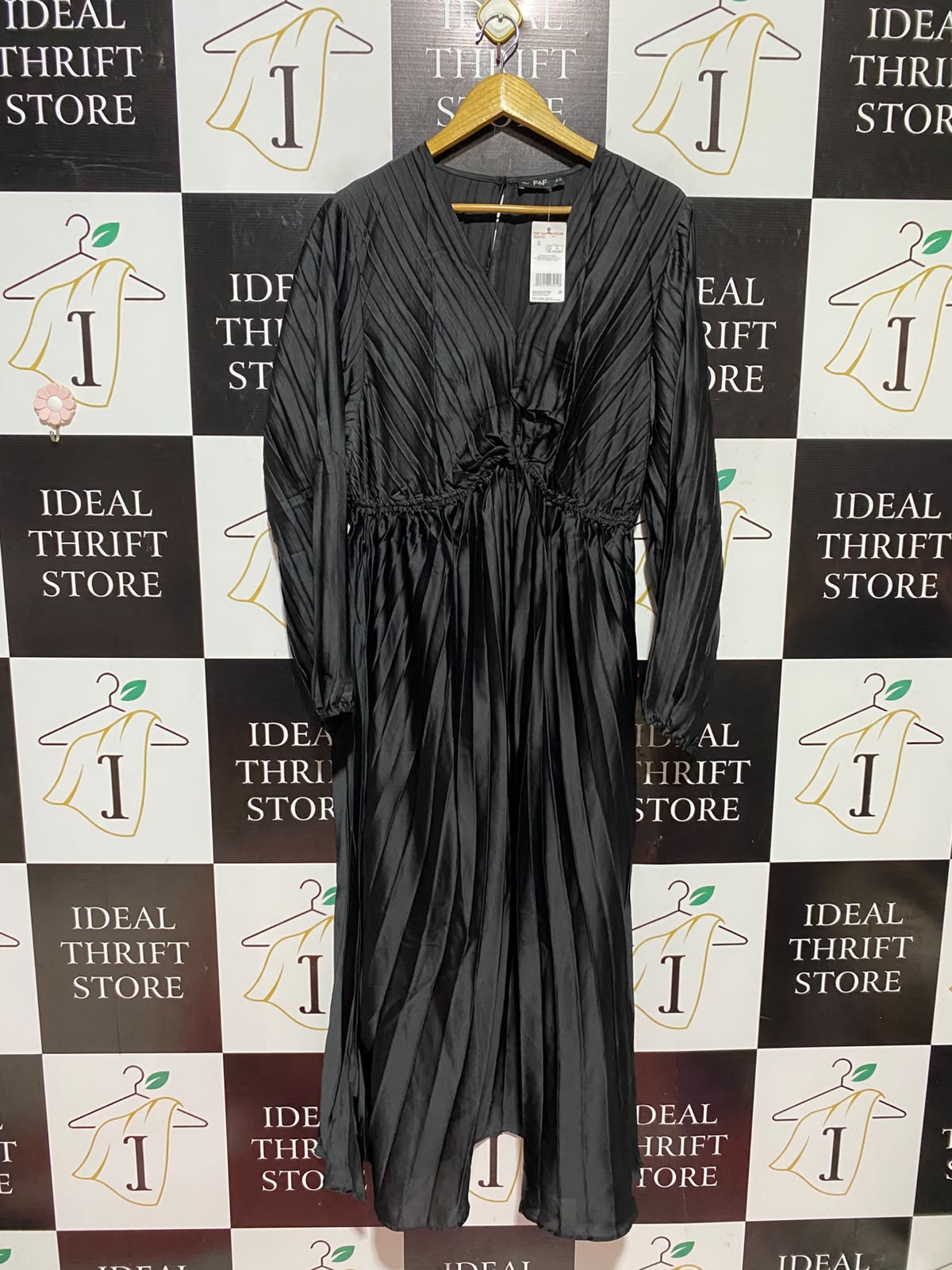 F&F |L| BUST 22| A9| PLEATED SURPLICE V-NECK LONG SLEEVE MAXI DRESS - BLACK