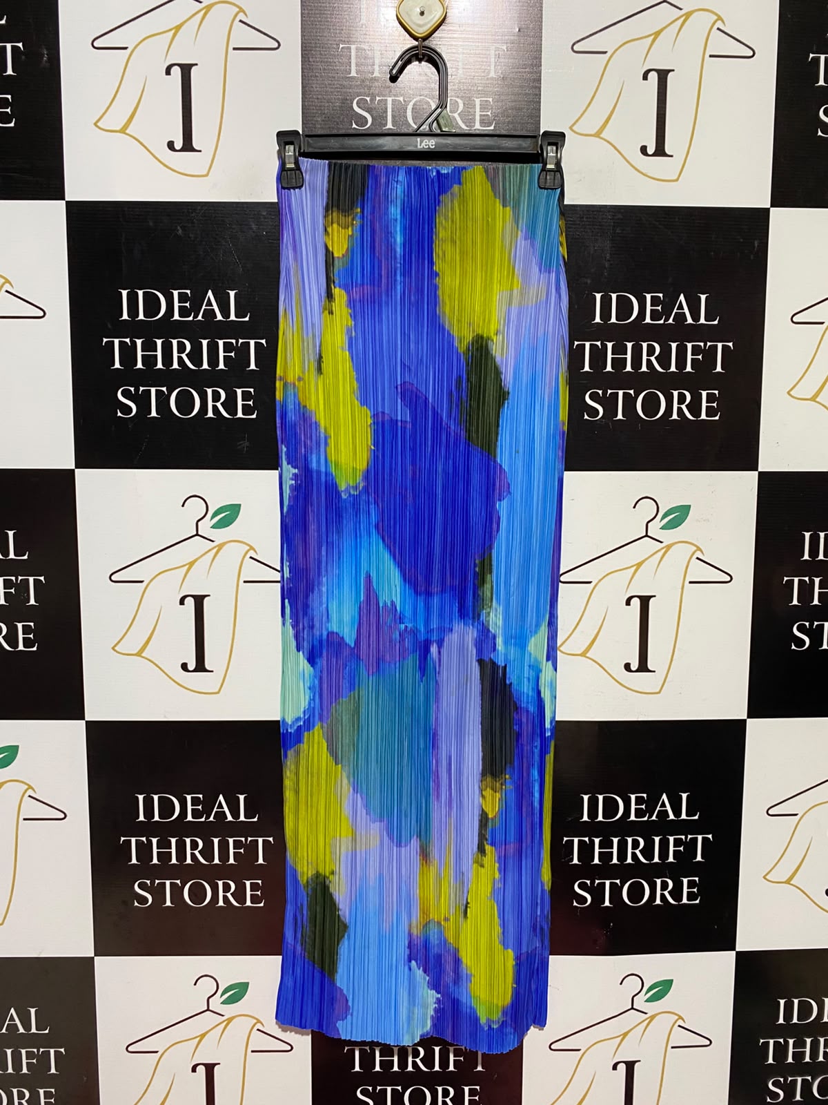 PRETTYLITTLE THING |XS| WAIST 22| A9| VIBRANT ABSTRACT WATERCOLOUR PLEATED MAXI SKIRT - MULTICOLOUR