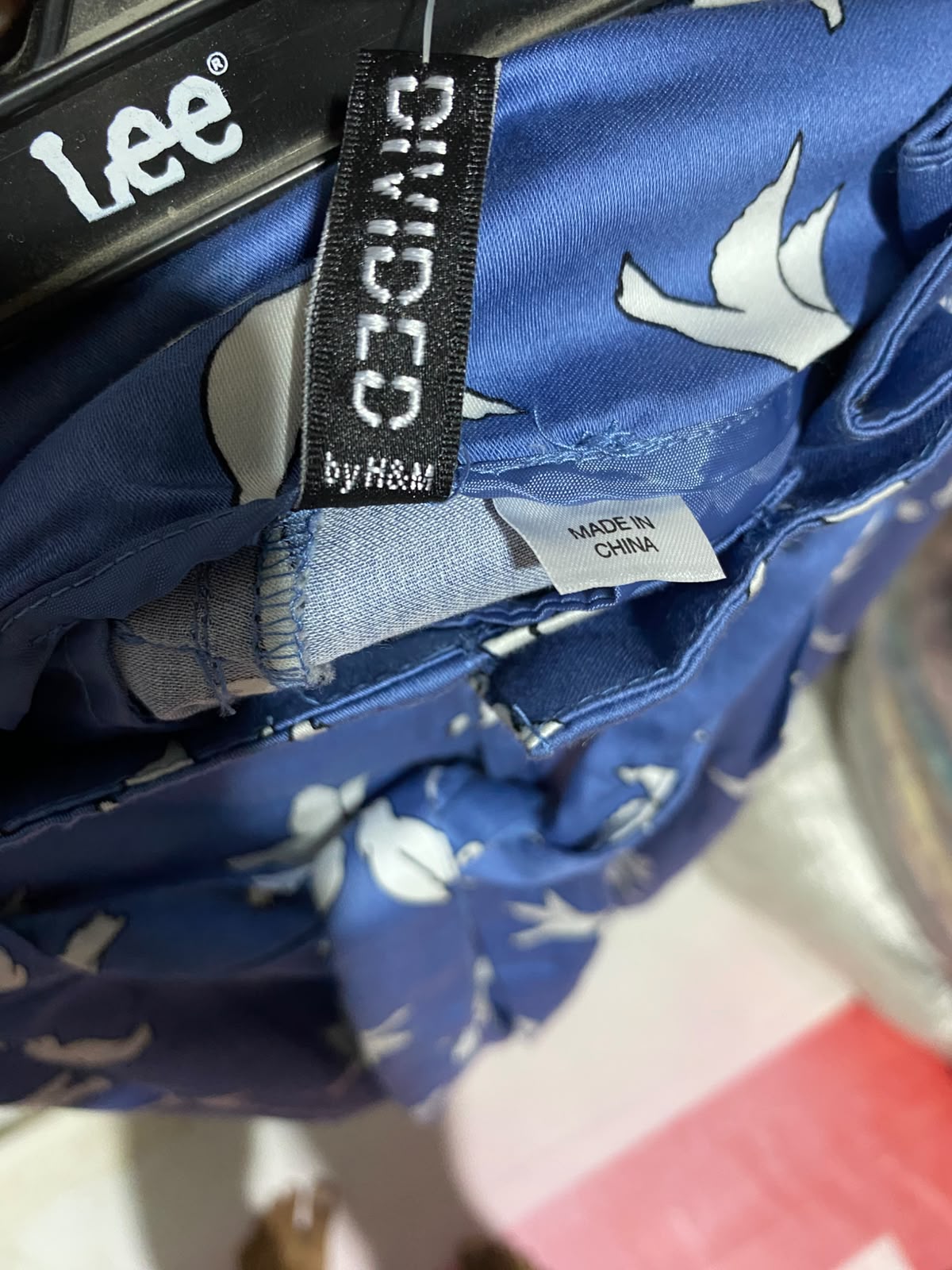 H&M DIVIDED |M| WAIST 28| A9| BIRD PRINT PAPERBAG HIGH-WAIST SHORTS - BLUE & WHITE