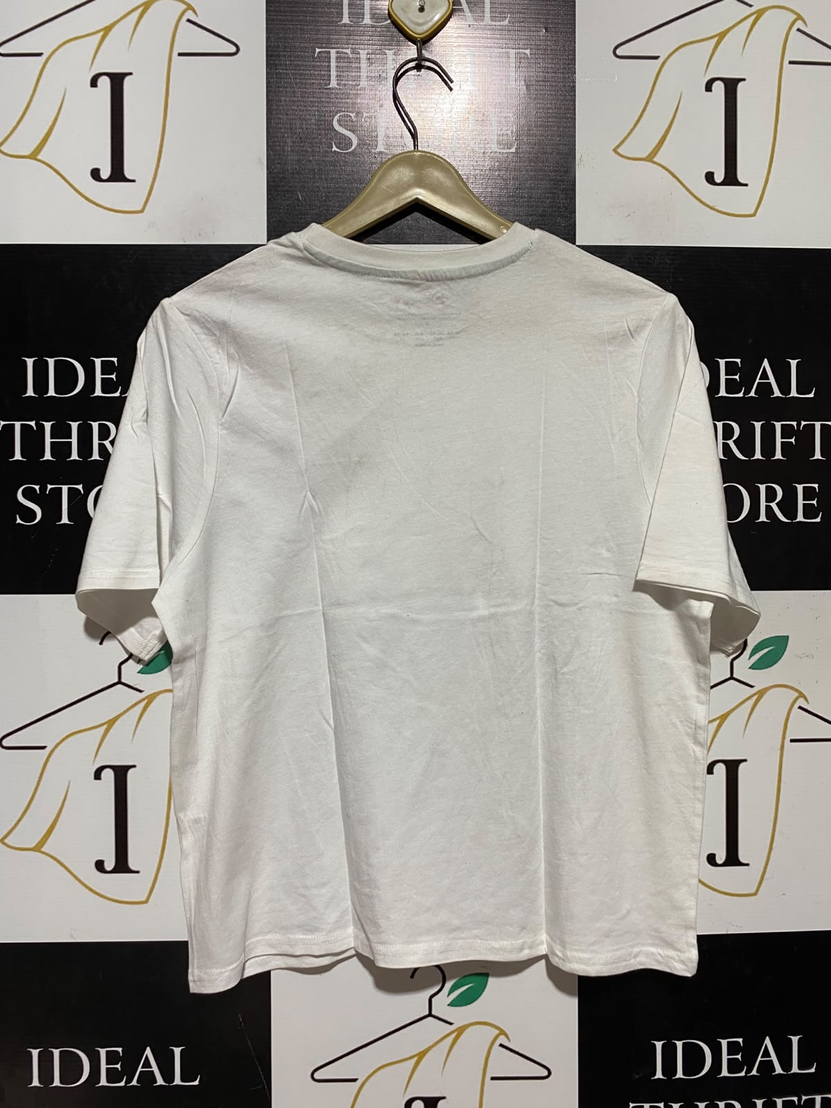 DISNEP |S| BUST 19| A9| WINNIE THE POOH & PIGLET CHRISTMAS T-SHIRT - WHITE
