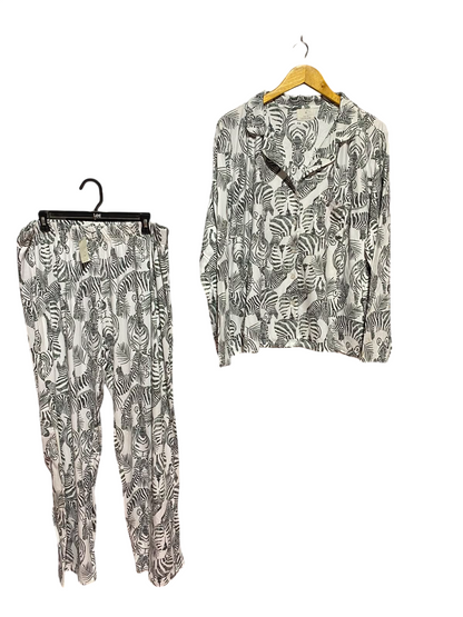 TIME TO DREAM |XL| A11|WOMEN'S BLACK & WHITE ZEBRA ILLUSTATIVE PRINT PAJAMA NIGHTWEAR SET