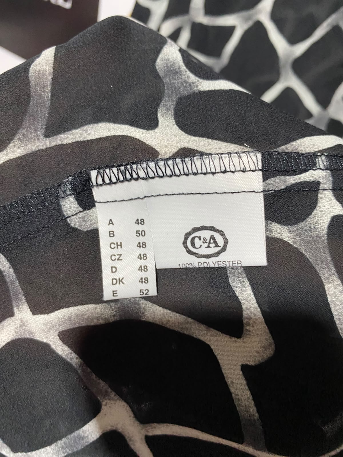 CANDA |XL| BUST 24| A12| WOMEN'S MONOCHROME GIRAFFE GEOMETRIC PRINT BUTTON-DOWN TUNIC SHIRT DRESS