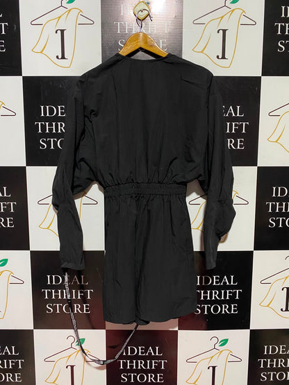 PRETTYLITTLE THING |S| BUST FREE| A12| WOMEN'S SOLID BLACK CINCHED WAIST V-NECK MINI SHIRT DRESS