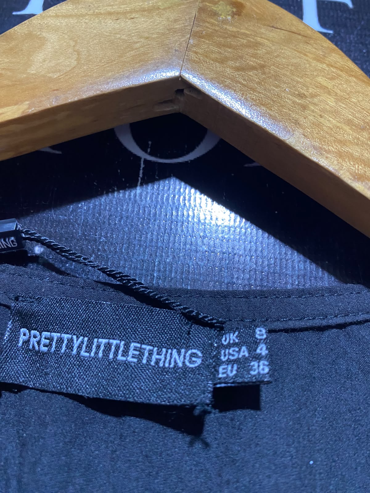 PRETTYLITTLE THING |S| BUST FREE| A12| WOMEN'S SOLID BLACK CINCHED WAIST V-NECK MINI SHIRT DRESS