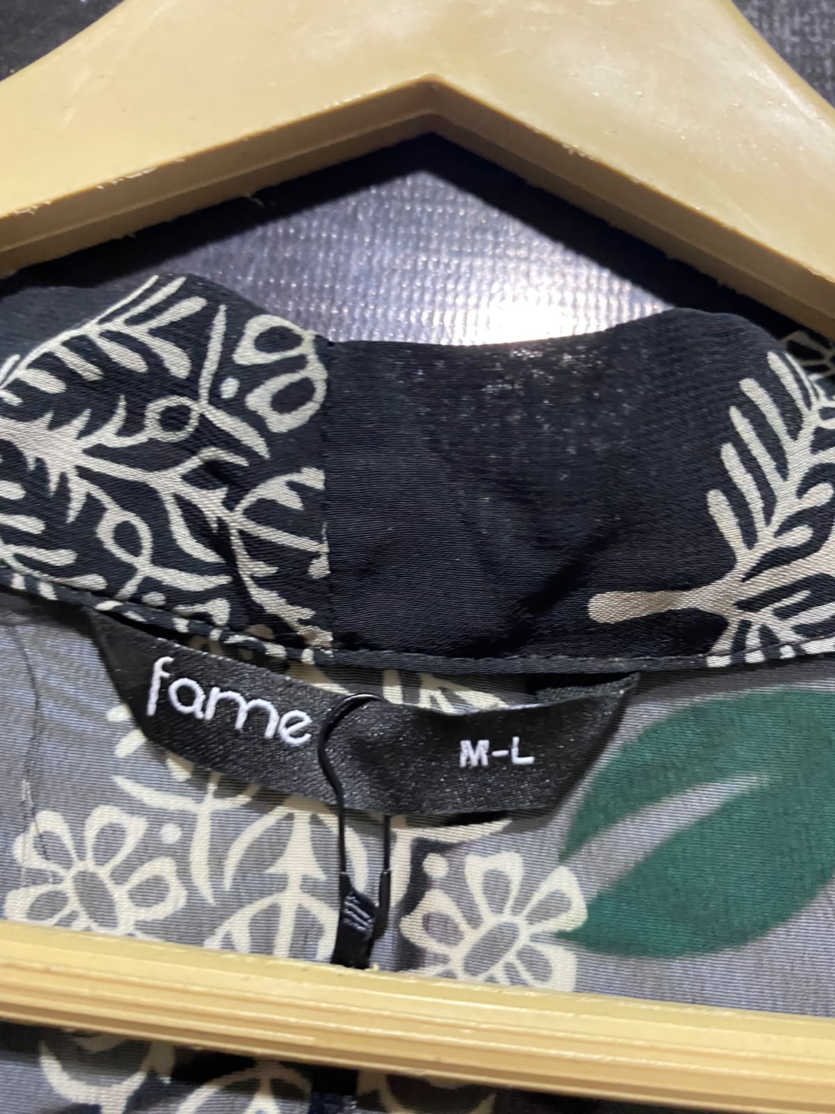 FAME |M/L| BUST 25| A12| WOMEN'S BLACK & CREAM BOTANICAL BLOCK-PRINT SHEER BELTED KIMONO CARDIGAN
