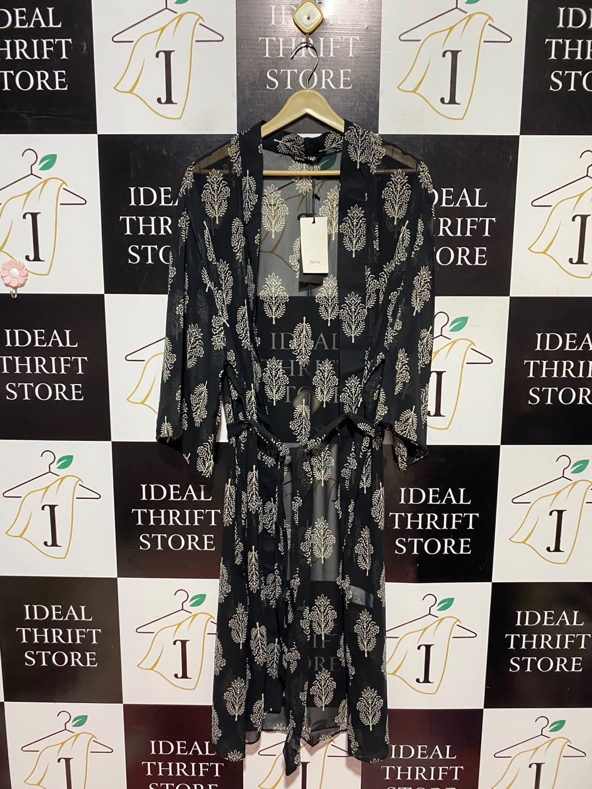 FAME |M/L| BUST 25| A12| WOMEN'S BLACK & CREAM BOTANICAL BLOCK-PRINT SHEER BELTED KIMONO CARDIGAN