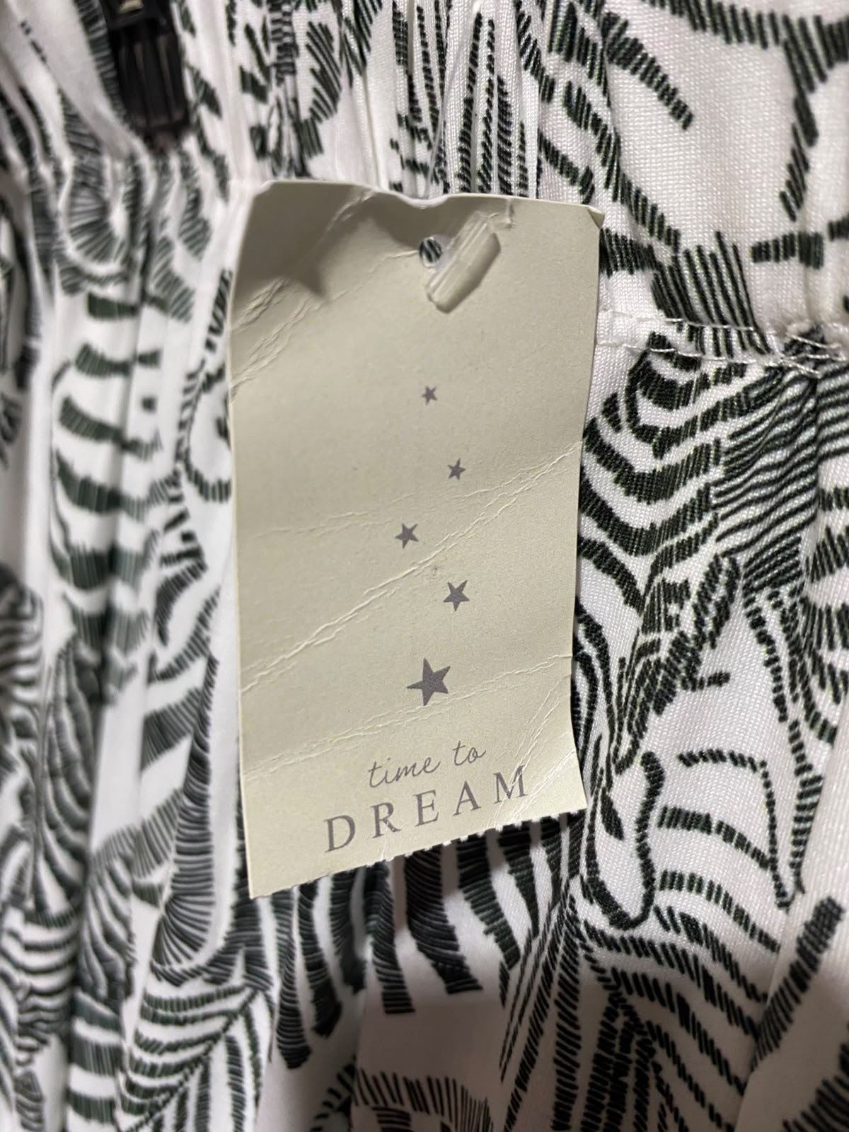 TIME TO DREAM |XL| A11|WOMEN'S BLACK & WHITE ZEBRA ILLUSTATIVE PRINT PAJAMA NIGHTWEAR SET