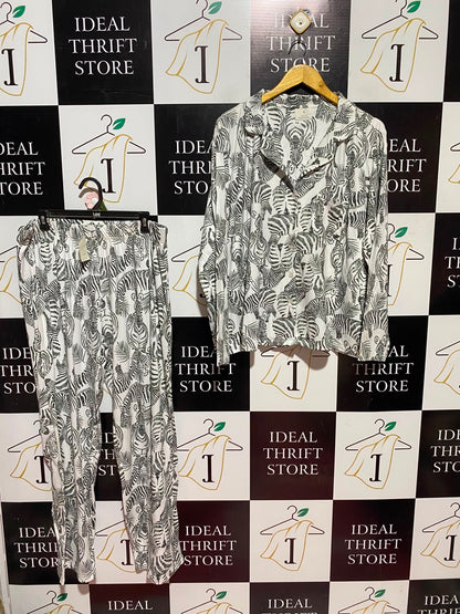 TIME TO DREAM |XL| A11|WOMEN'S BLACK & WHITE ZEBRA ILLUSTATIVE PRINT PAJAMA NIGHTWEAR SET
