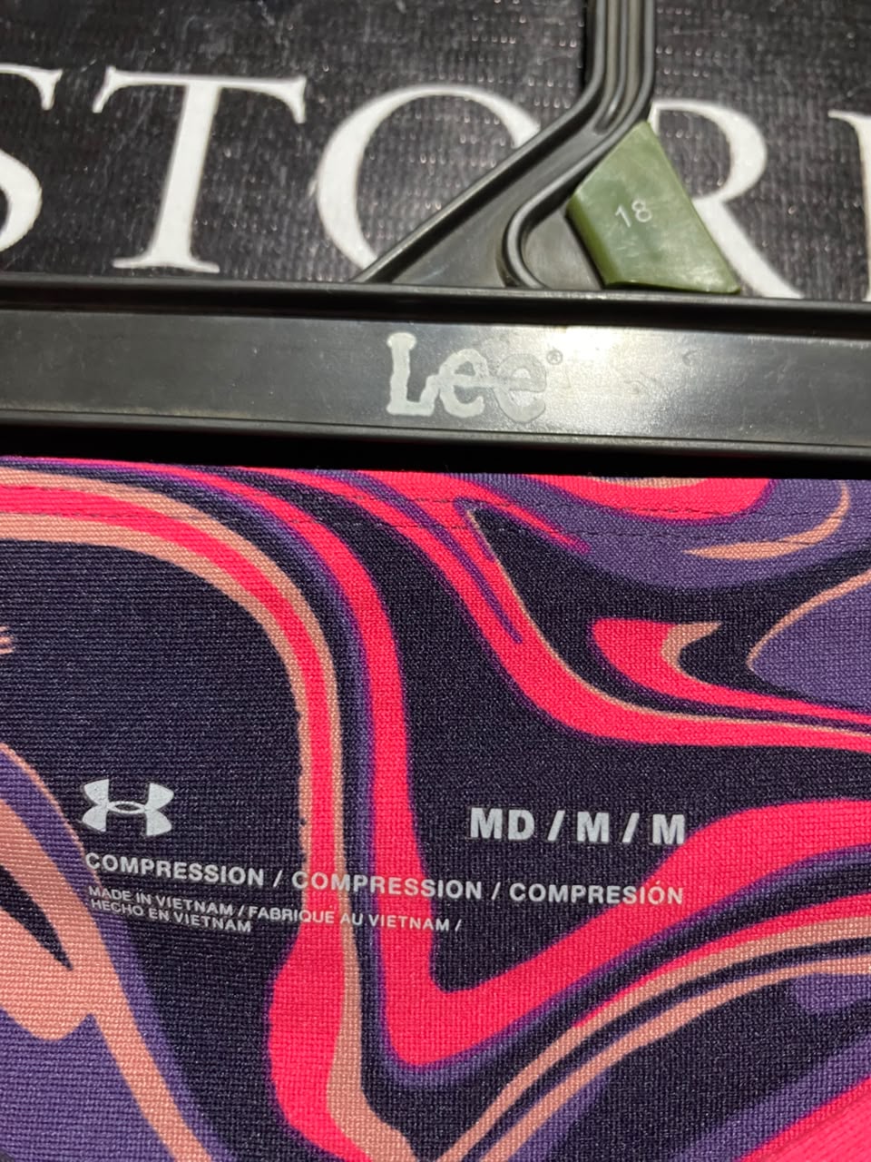 UNDER AEMOUR |M| WAIST 26| A11| WOMEN'S VIBRANT NEON PINK & PURPLE PSYCHEDELIC MARBLE PRINT HIGH-WAIST LEGGINGS