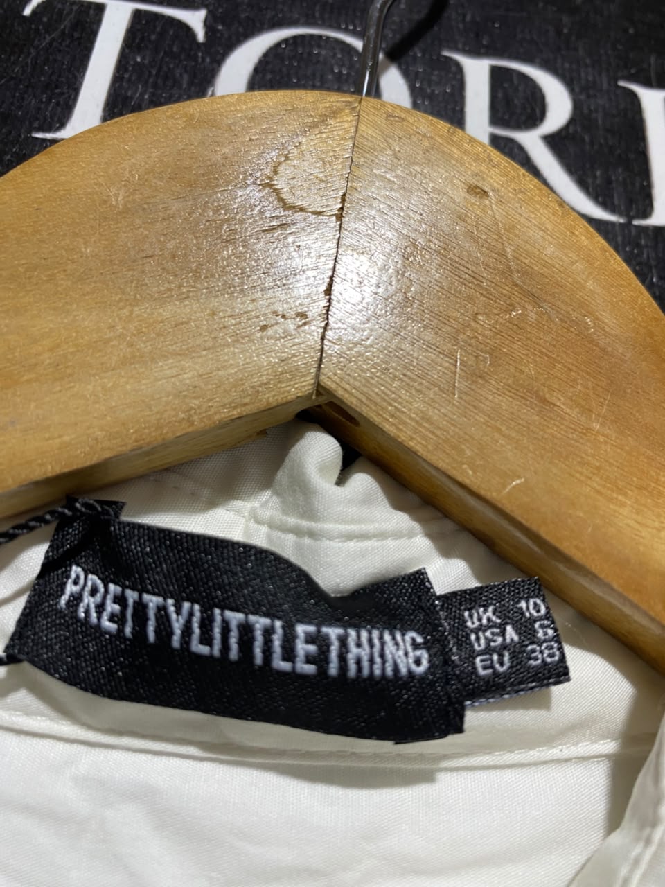 PRETTYLITTLE THING |XL| BUST 23| A11| WOMEN'S OFF-WHITE OVERSIZED BUTTON-DOWN POPLIN SHIRT DRESS