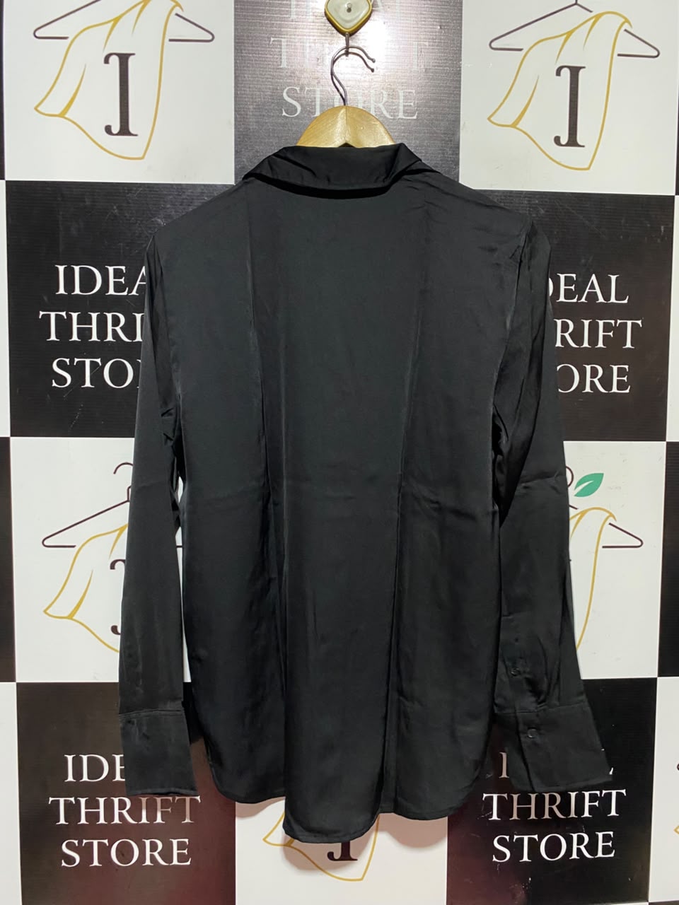 H&M |S| BUST 19| A11| WOMEN'S SOLID BLACK SATIN BUTTON-DOWN BLOUSE