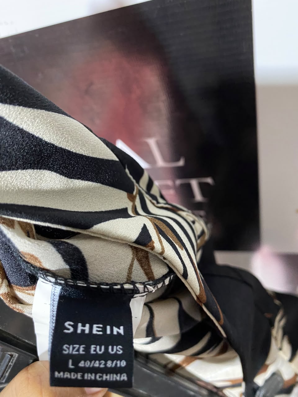 SHEIN |L| WAIST 30| A11| WOMEN'S BLACK & BEIGE TROPICAL PALM LEAF PRINT WIDE-LEG TROUSERS