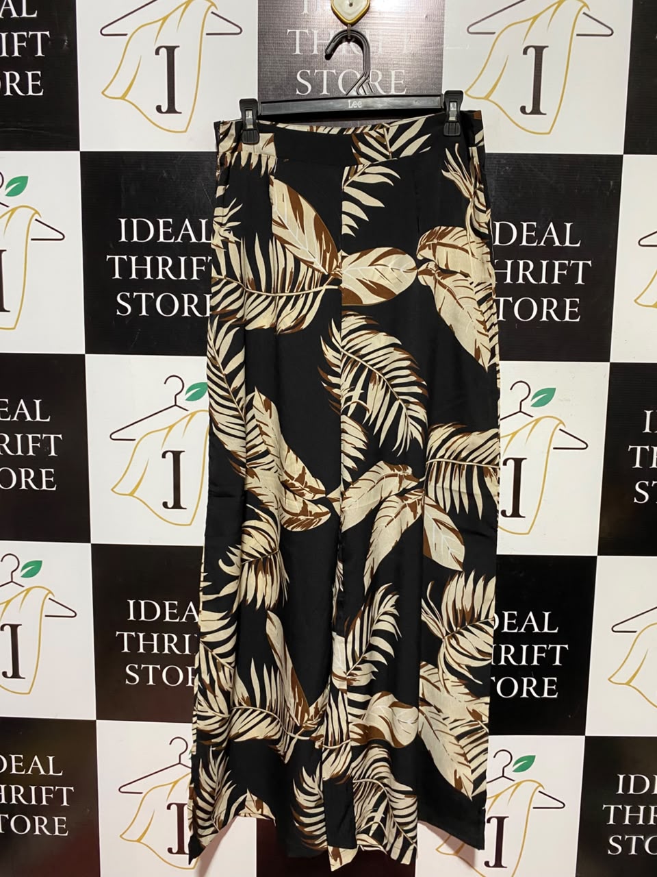 SHEIN |L| WAIST 30| A11| WOMEN'S BLACK & BEIGE TROPICAL PALM LEAF PRINT WIDE-LEG TROUSERS