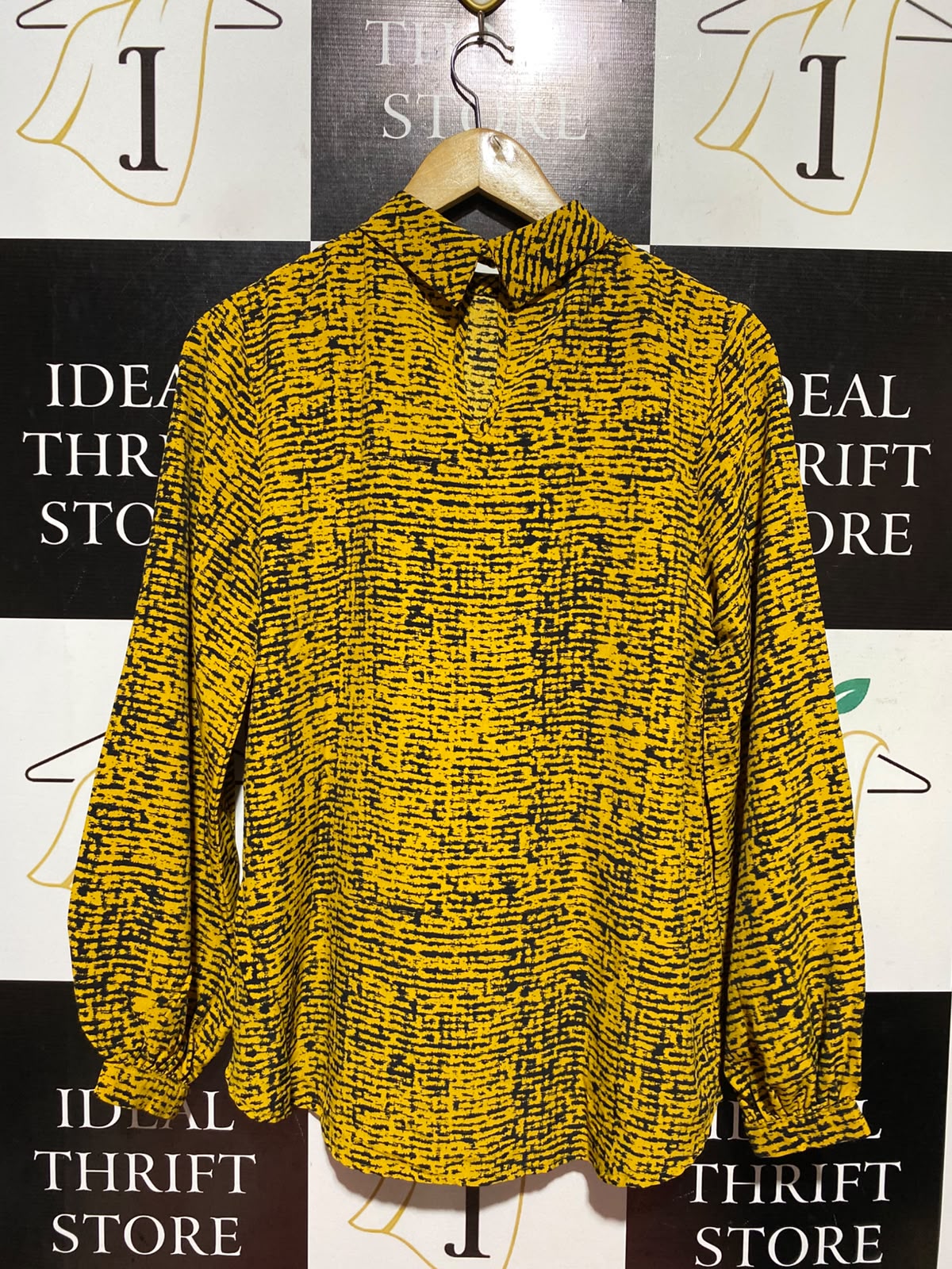 PRIMARK |M| BUST 18| A13| MUSTARD YELLOW & BLACK HIGH-NECK BLOUSE - LONG SLEEVE ABSTRACT PRINT TOP