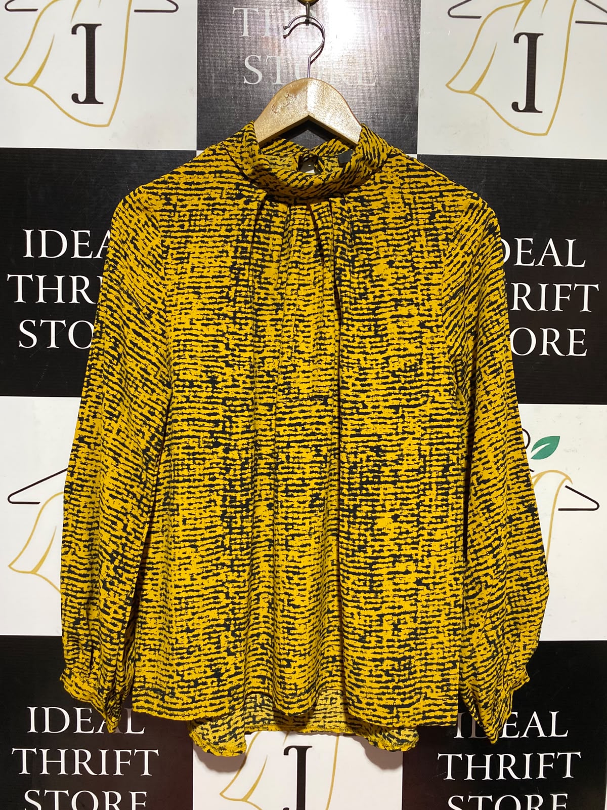 PRIMARK |M| BUST 18| A13| MUSTARD YELLOW & BLACK HIGH-NECK BLOUSE - LONG SLEEVE ABSTRACT PRINT TOP