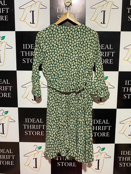 SHE GOES WEAR |M| BUST 18| A13| GREEN & WHITE FLORAL WRAP DRESS - 3/4 SLEEVE MIDI DRESS