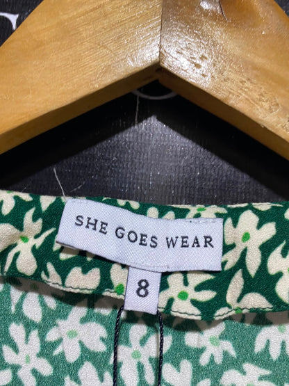 SHE GOES WEAR |M| BUST 18| A13| GREEN & WHITE FLORAL WRAP DRESS - 3/4 SLEEVE MIDI DRESS
